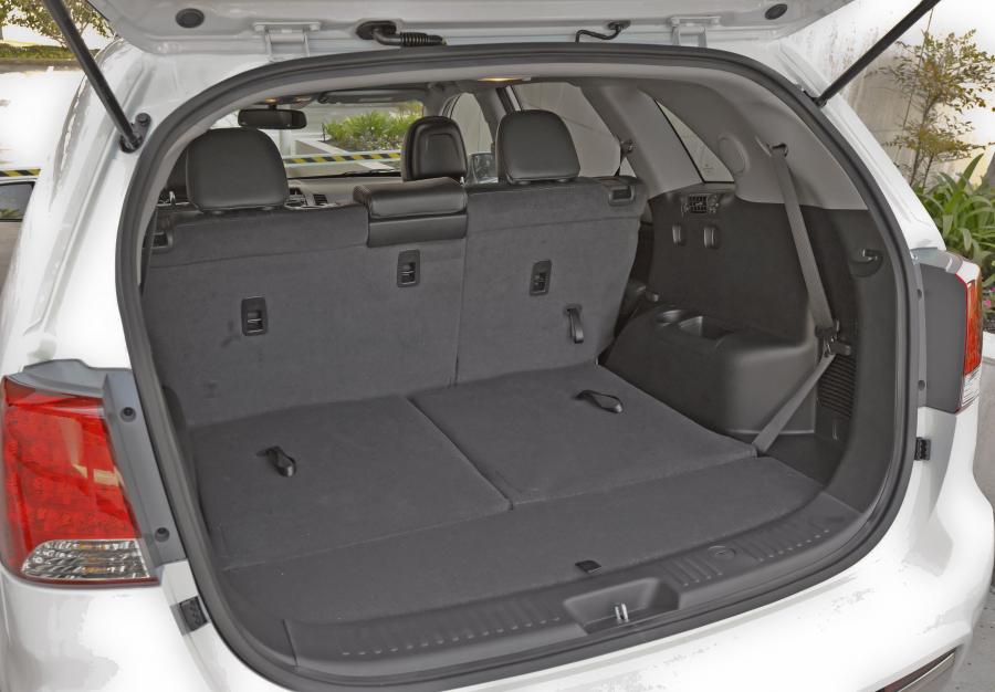 Kia Sorento 2013 года  (US) (фото 15 из 46)